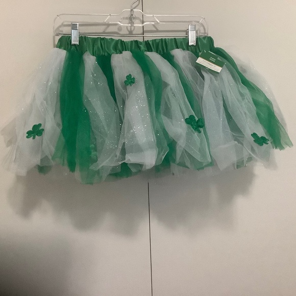 Green and White Tulle Tutu with Shamrocks One Size - Picture 1 of 5